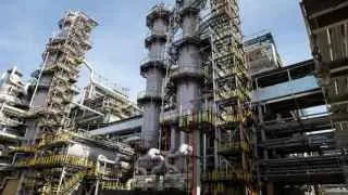 Сызранский нефтеперерабатывающий завод приостановил переработку нефти после повреждения оборудования в результате атаки БПЛА; это уже третий НПЗ за неделю, остановивший работу из‑за ударов дронов.