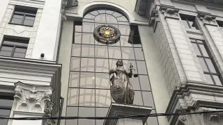 Верховный суд РФ и Судебный департамент сняли с открытого доступа многолетнюю судебную статистику, которая позволяла отслеживать приговоры по делам о госизмене, «фейках» об армии, диверсиях и других политически чувствительных статьях, а также преступления российских военных. Это продолжило тенденцию тотальной засекреченности госданных после начала войны в Украине и введения санкций.