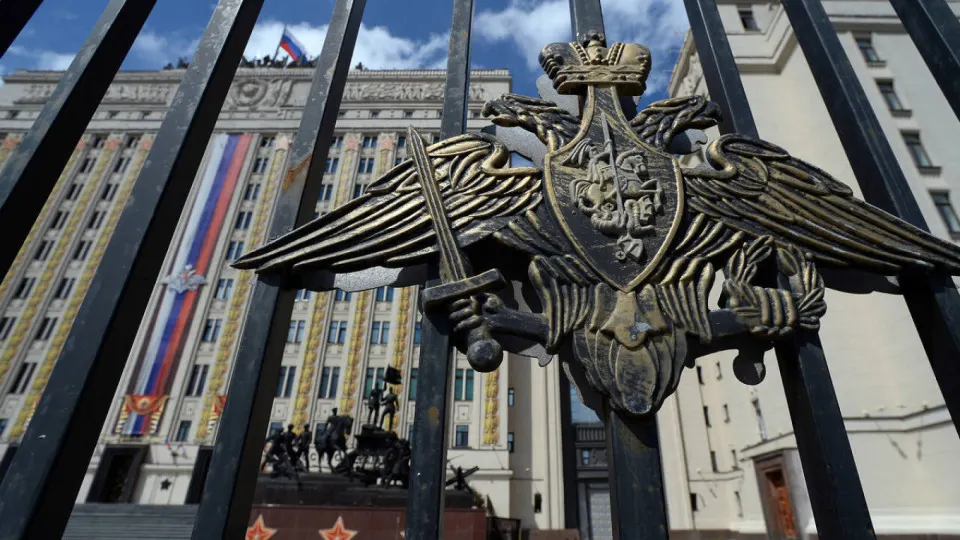 Военное ведомство намерено получать в распоряжение акции, земли, технику и производственные мощности национализированных компаний строительного профиля, чтобы оперативно обеспечивать гособоронзаказ в сфере капитального строительства.