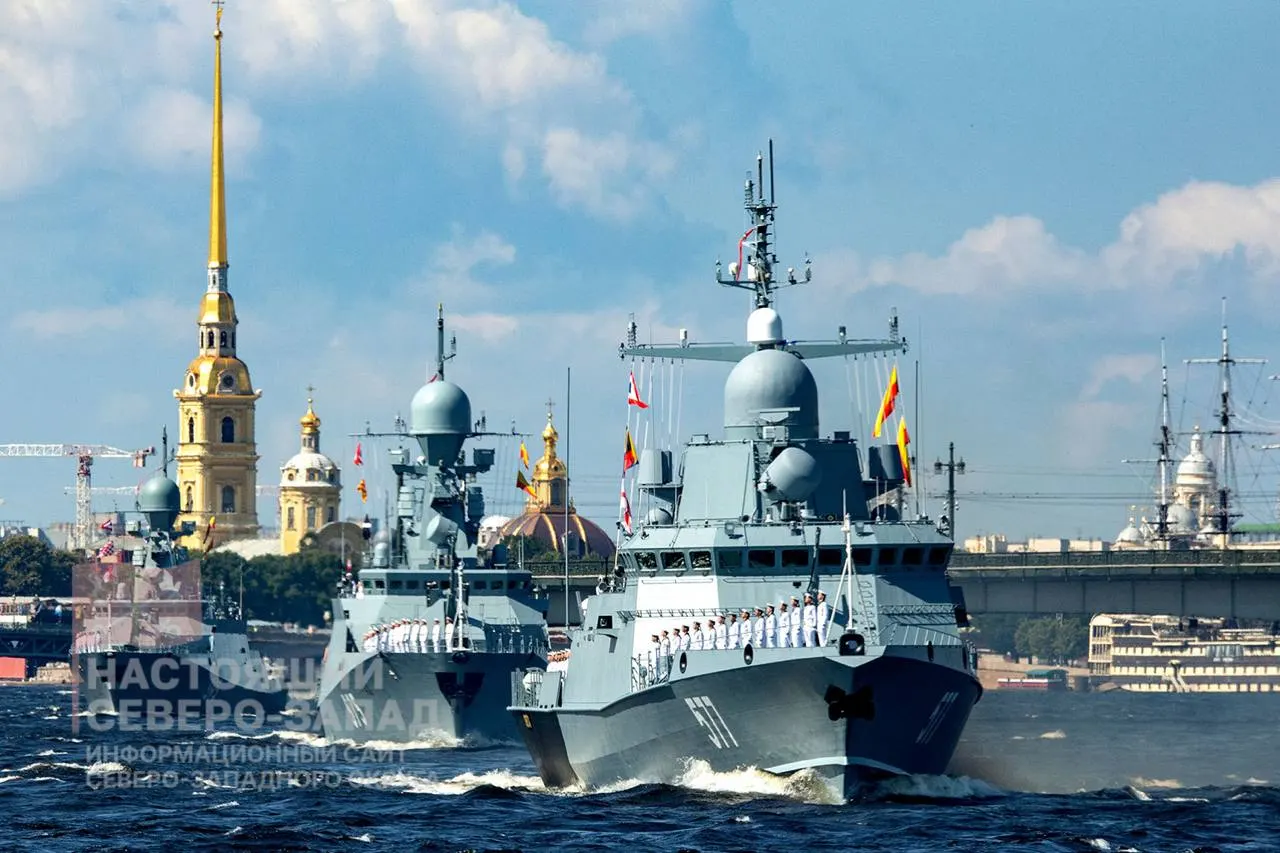 Минобороны решило не проводить в Петербурге главный парад ко Дню ВМФ — это уже вторая отмена подряд. Праздник в этом году будет отмечаться 26 июля.