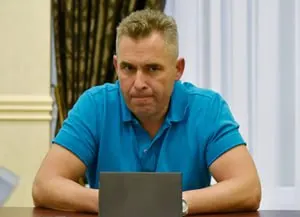 Совет ЕС расширил ограничительные меры против России: в новый санкционный список попали более 80 физических лиц и организаций, включая бывшего детского омбудсмена Павла Астахова и генпрокурора Александра Гуцана.