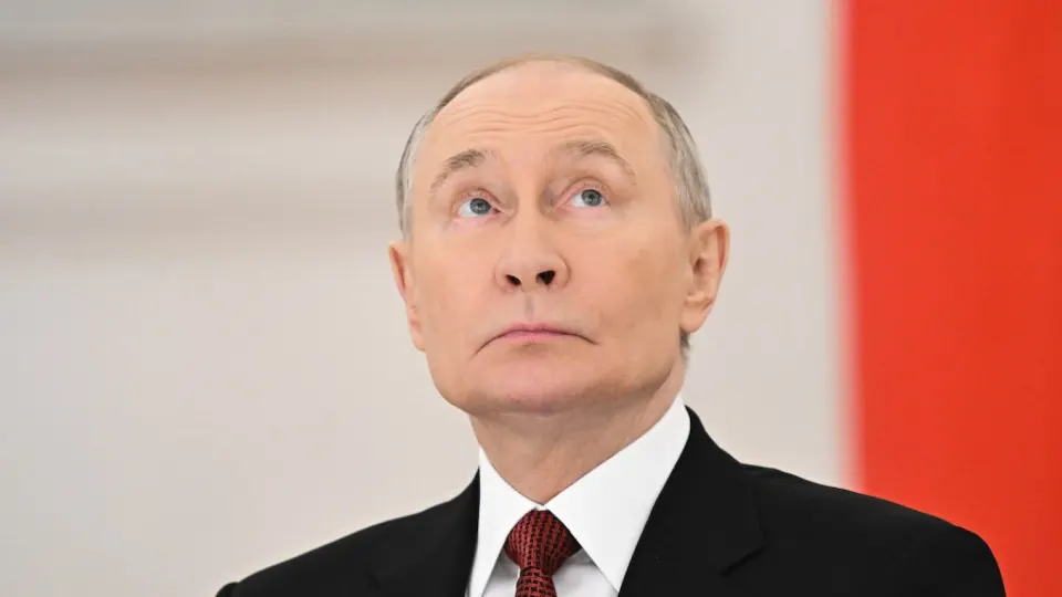 Рассматривается сценарий объявления новой мобилизации сразу после формирования новой Госдумы. Окончательного решения нет, но в частях и в тыловом командовании уже фиксируют подготовительные меры и кадровые проблемы.