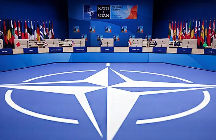 Министр объяснил свои высказывания и подтвердил решимость в отношении возможных действий Альянса.