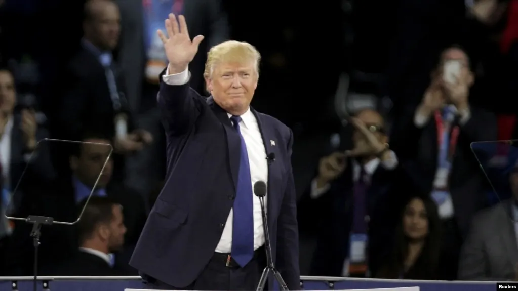 По словам Дональда Трампа, стороны договорились о прекращении огня 9–11 мая и обмене пленными по формуле 1000 на 1000; Киев подтвердил согласие, несмотря на сохранявшиеся в отдельных регионах боевые действия.