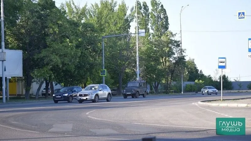 В рамках стратегии повышения безопасности дорожного движения на период до 2030 года (с перспективой до 2036-го) планируются меры: обязательная диагностика и лечение для пьяных водителей, дополнительные медосвидетельствования и проверка знаний для лишённых прав, а также внесудебные блокировки интернет-ресурсов с контентом, пропагандирующим пренебрежение ПДД или предлагающим поддельные документы.