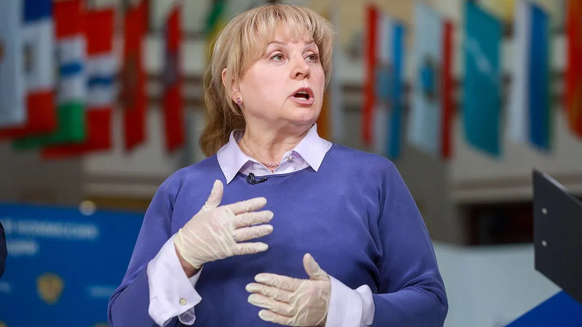 Элла Памфилова заявила, что ограничения связи во время выборов вводятся ради безопасности и просила граждан отнестись к ним с пониманием. Критики обращают внимание, что мобильная связь и интернет сами по себе служат безопасности — через них вызывают скорую, получают экстренные оповещения и контролируют хронические заболевания.