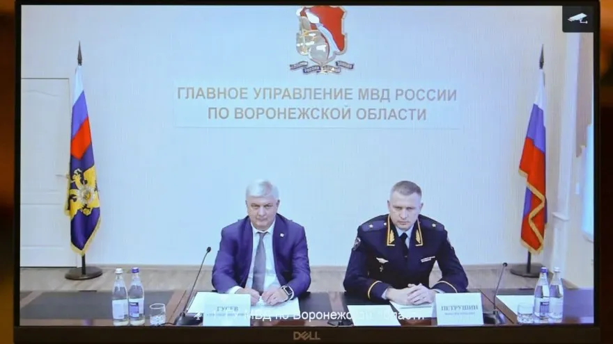 8 июня министр внутренних дел представил личному составу нового руководителя воронежской полиции — Максимa Петрушина, назначенного указом президента.
