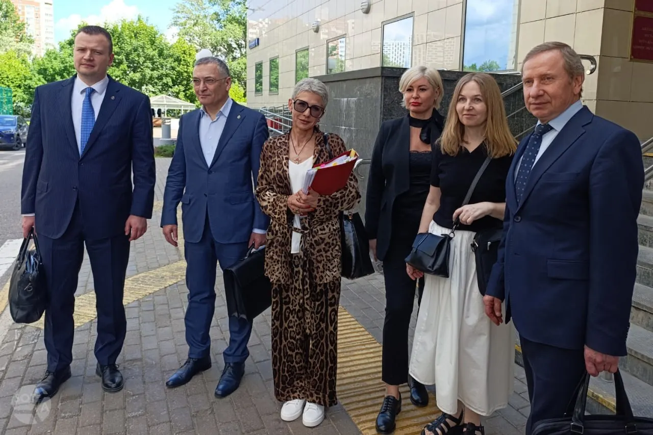 Апелляция оставила в силе решение о лишении адвокатского статуса трёх юристов; их защитники утверждают, что Минюст превысил полномочия и нарушил процедуру.