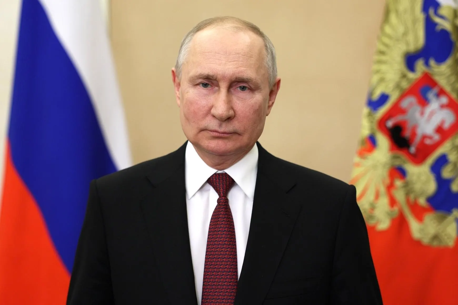 Указ, опубликованный 12 июня, расширяет перечень ветеранов, которым фонд сможет оказывать поддержку — в том числе инвалидов по ранению и тех, кто продолжает службу с ограничениями по здоровью. Председатель фонда — Анна Цивилева.