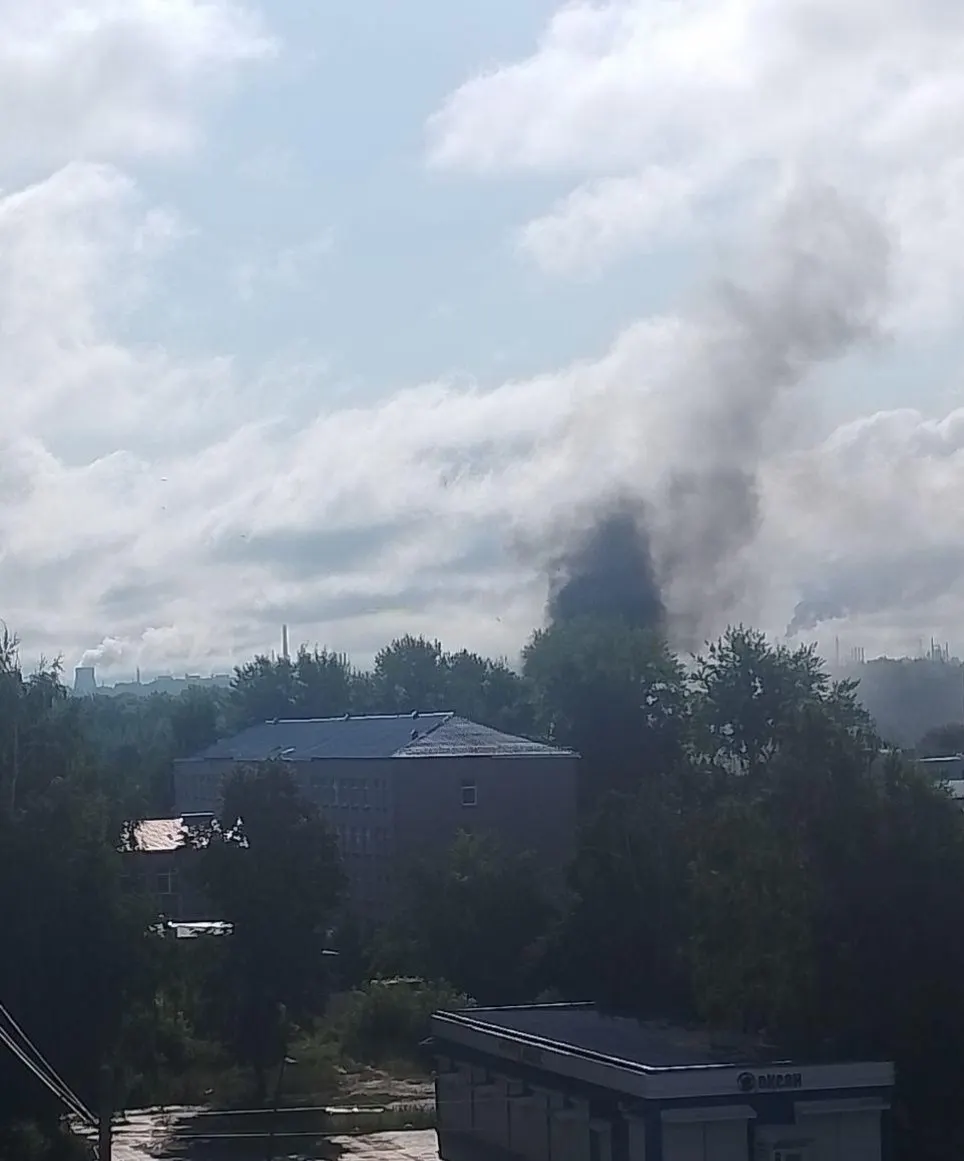 Дроны атаковали сразу несколько регионов страны; в Белгородской области погибла гражданская женщина. По регионам продолжаются столкновения и сбития БПЛА над Москвой, Ростовской областью и другими территориями.