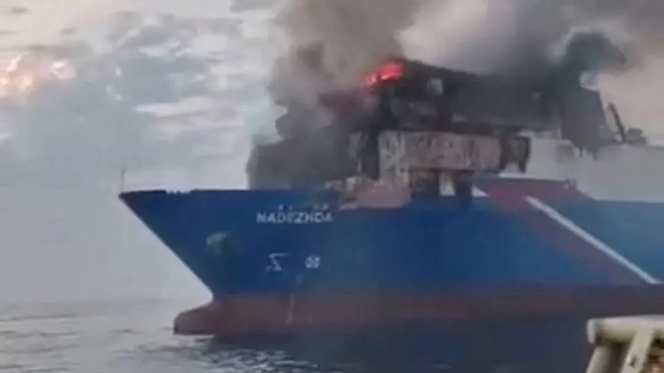 Атаки в Черном море заставляют импортёров менять маршруты и повышают стоимость товаров, что сказывается на рынке и потребителях.