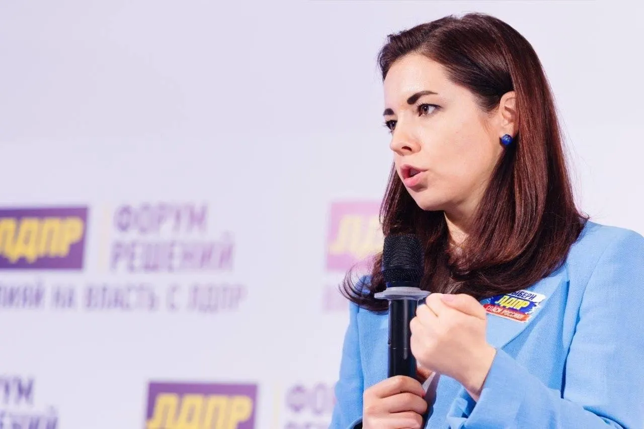 Депутат ЛДПР предлагает закрепить приоритет за гражданами России при зачислении в школы и детсады, чтобы исключить преимущество для детей мигрантов.