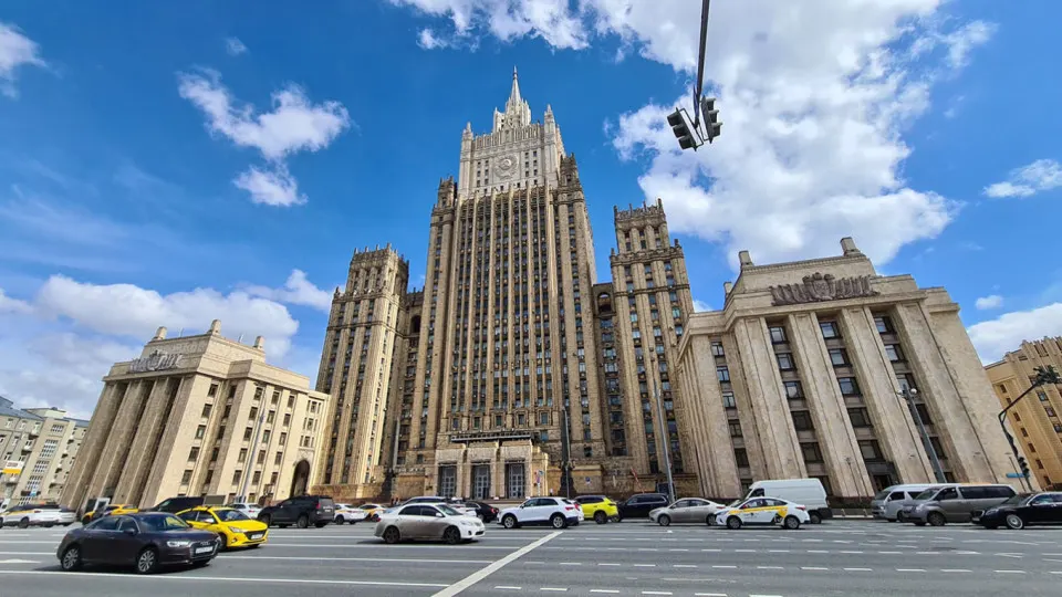 Заморозка конфликта без устранения первопричин невозможна; официальные лица подчеркивают важность дипломатического урегулирования и решительных шагов.