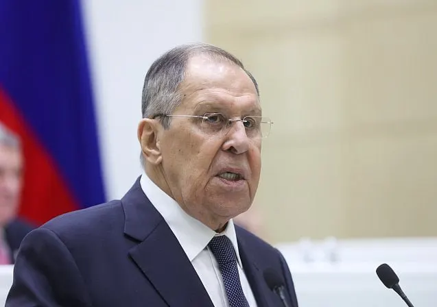 Министр иностранных дел заявил, что закрытие генконсульства в Бонне и Русского дома в Берлине из‑за инцидента с беспилотником демонстрирует, что уроки истории ещё не выучены.