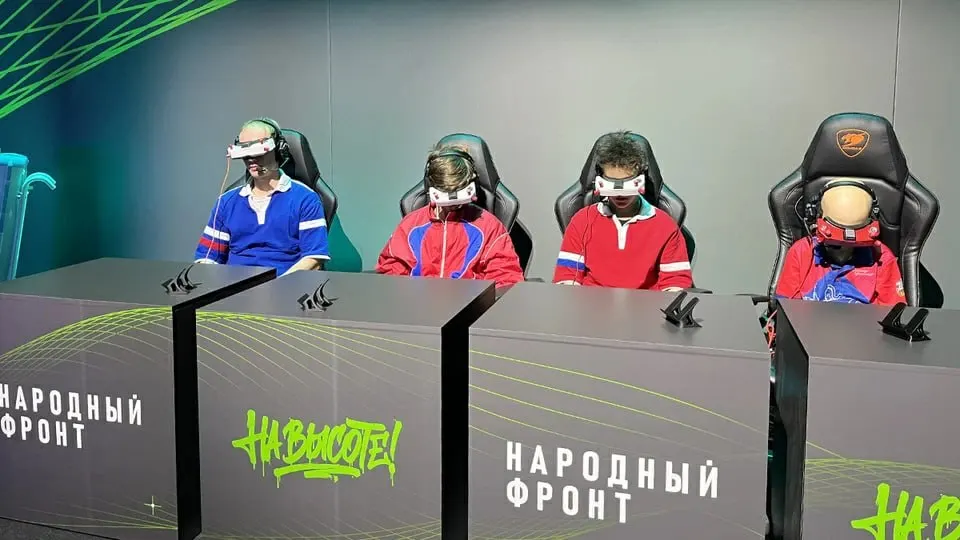Старт пилотного проекта: новый норматив ГТО по управлению БПЛА внедряют в шести регионах РФ и планируют создание дрон-классов в школах и вузах.